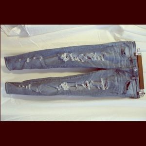 American eagle skinny very ripped jeans